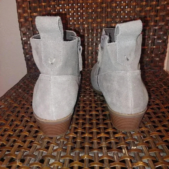 Vionic Vera Greige Brown Suede Side Zip Booties Ankle Boots Sz 7.5 - Picture 5 of 7